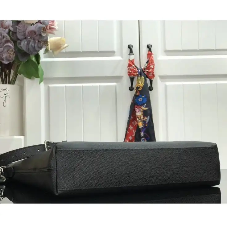 Official Brother Sam 205FY0189 LV Bags 0626